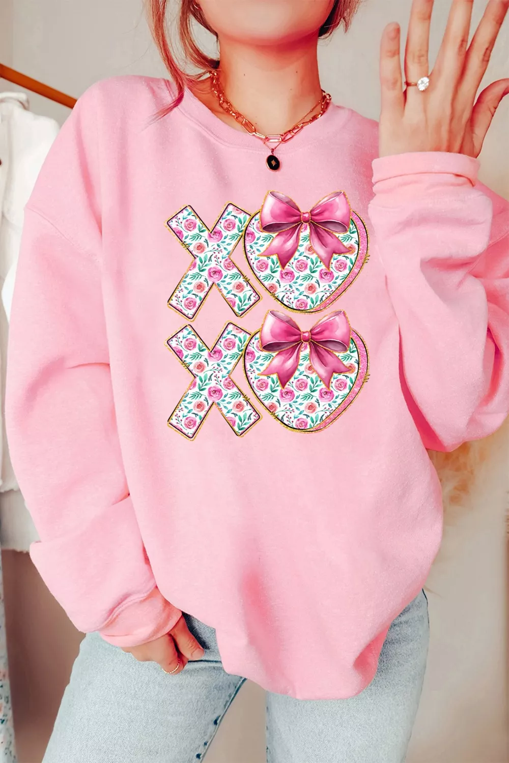 Bow Floral Printed Valentines Day XOXO Sweatshirt, image 4