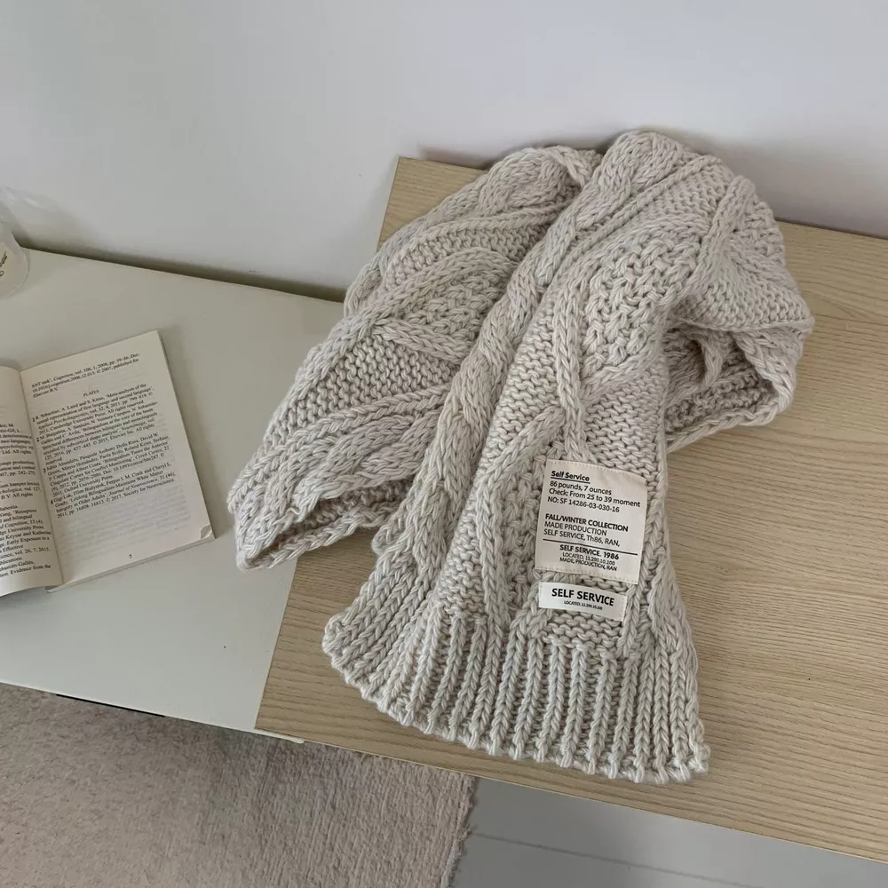Chunky Cable Knit Scarf