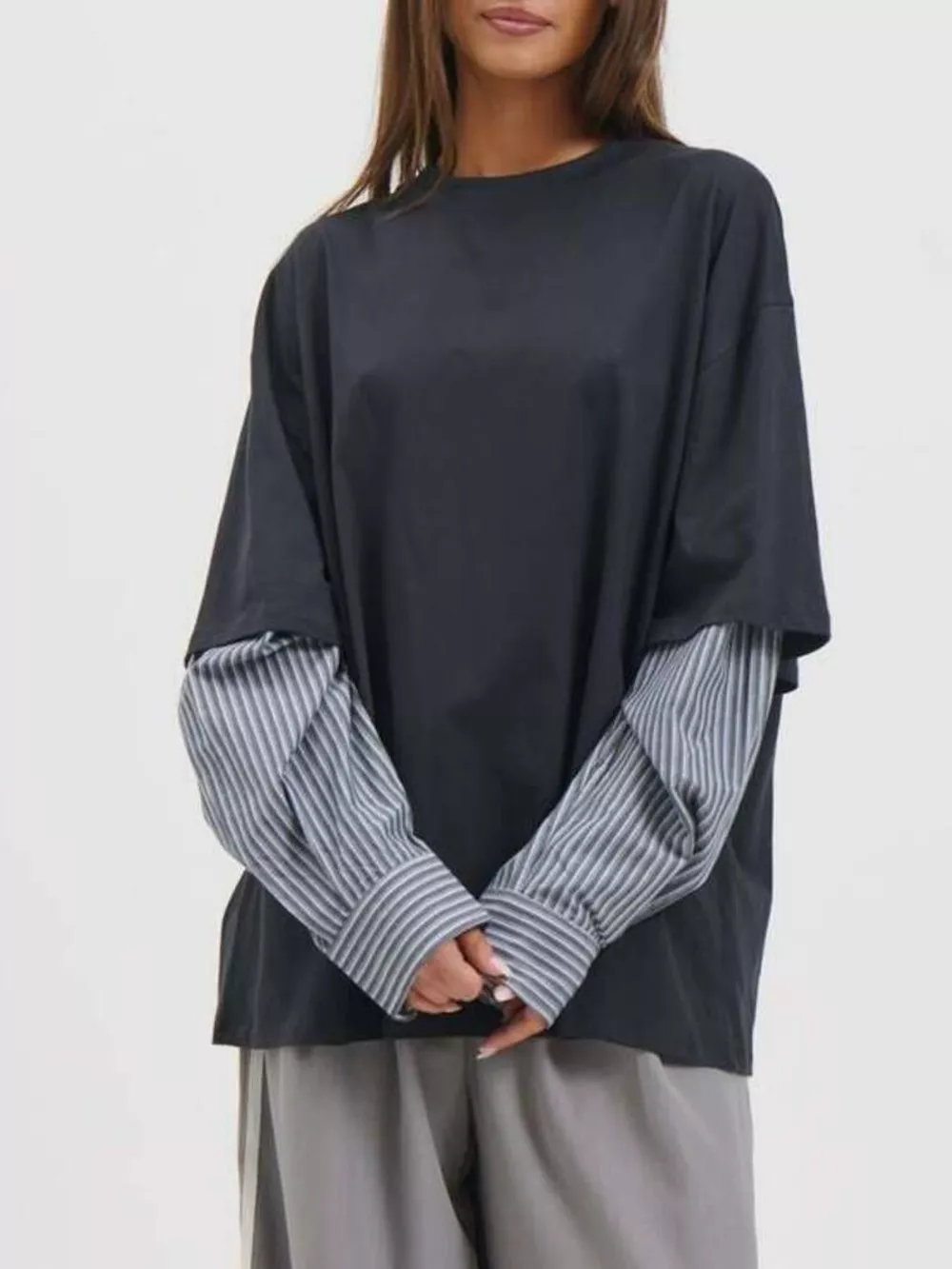 Oversized Layered-Look T-Shirt with Striped Sleeves, image 5