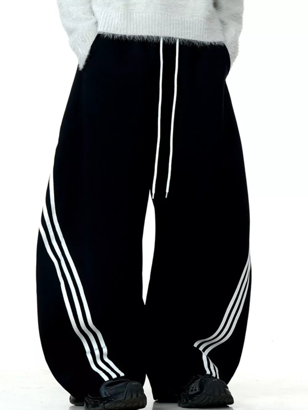 Men's Wide-Leg Striped Pants