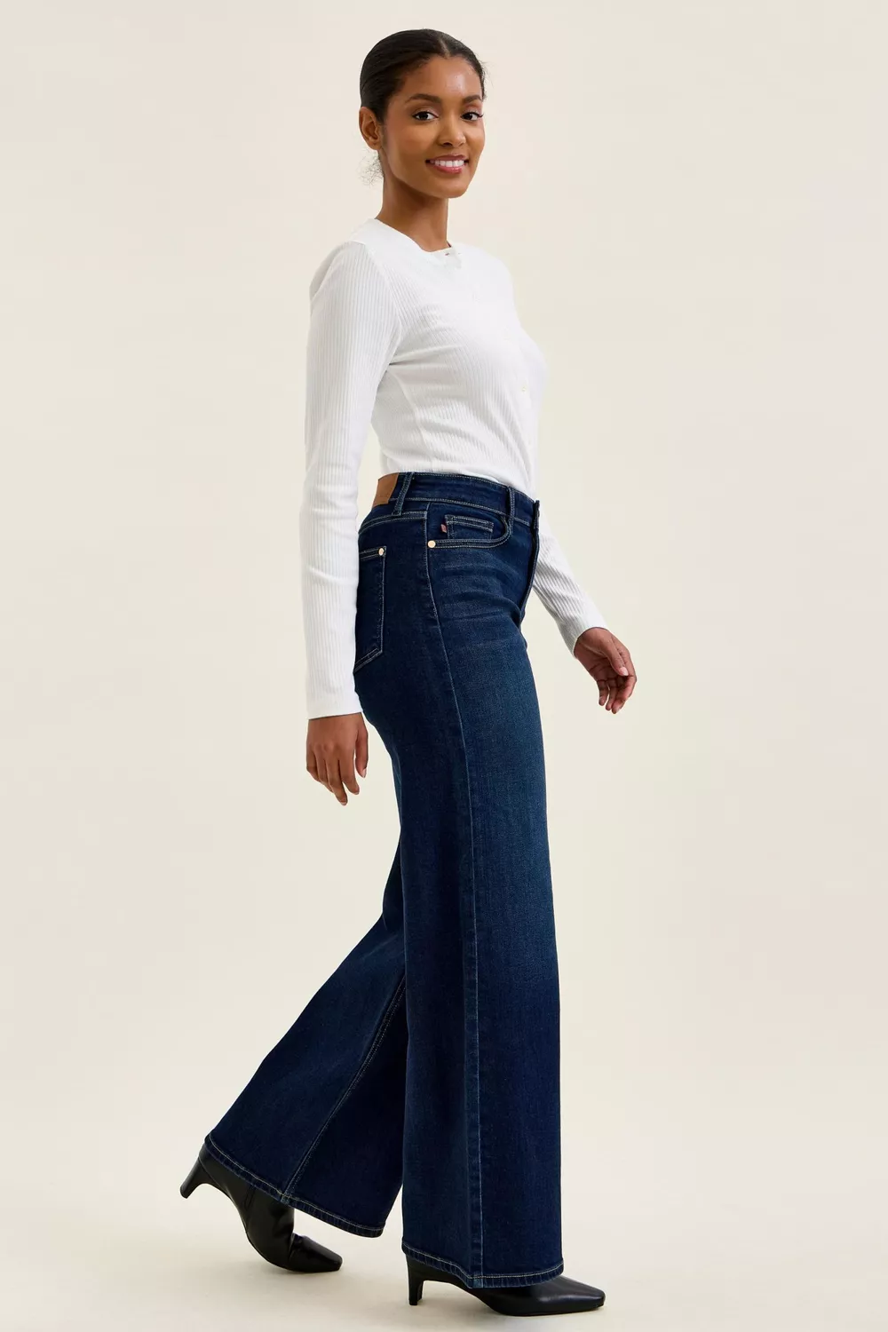 High-Waisted Wide-Leg Dark Wash Jeans, image 5
