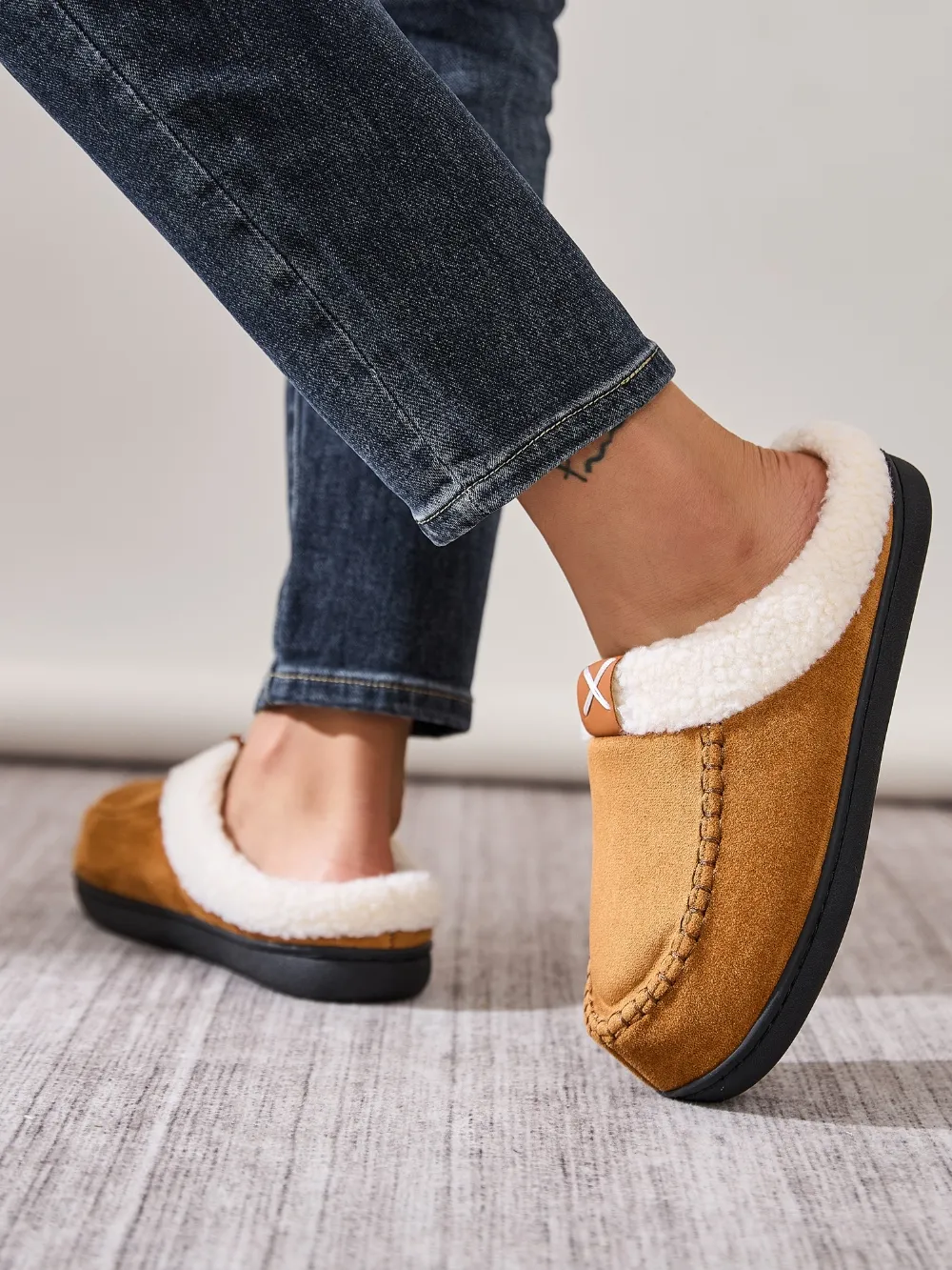 Contrast Round Toe Flat Slippers, image 7