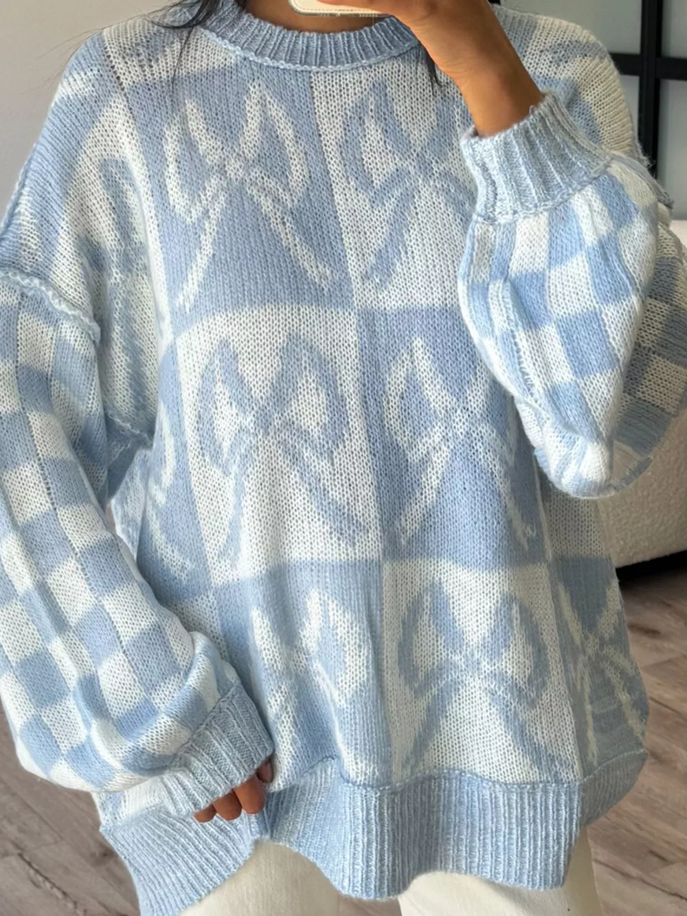 Checkerboard Bow Pattern Dropped Shoulder Sweater, image 2