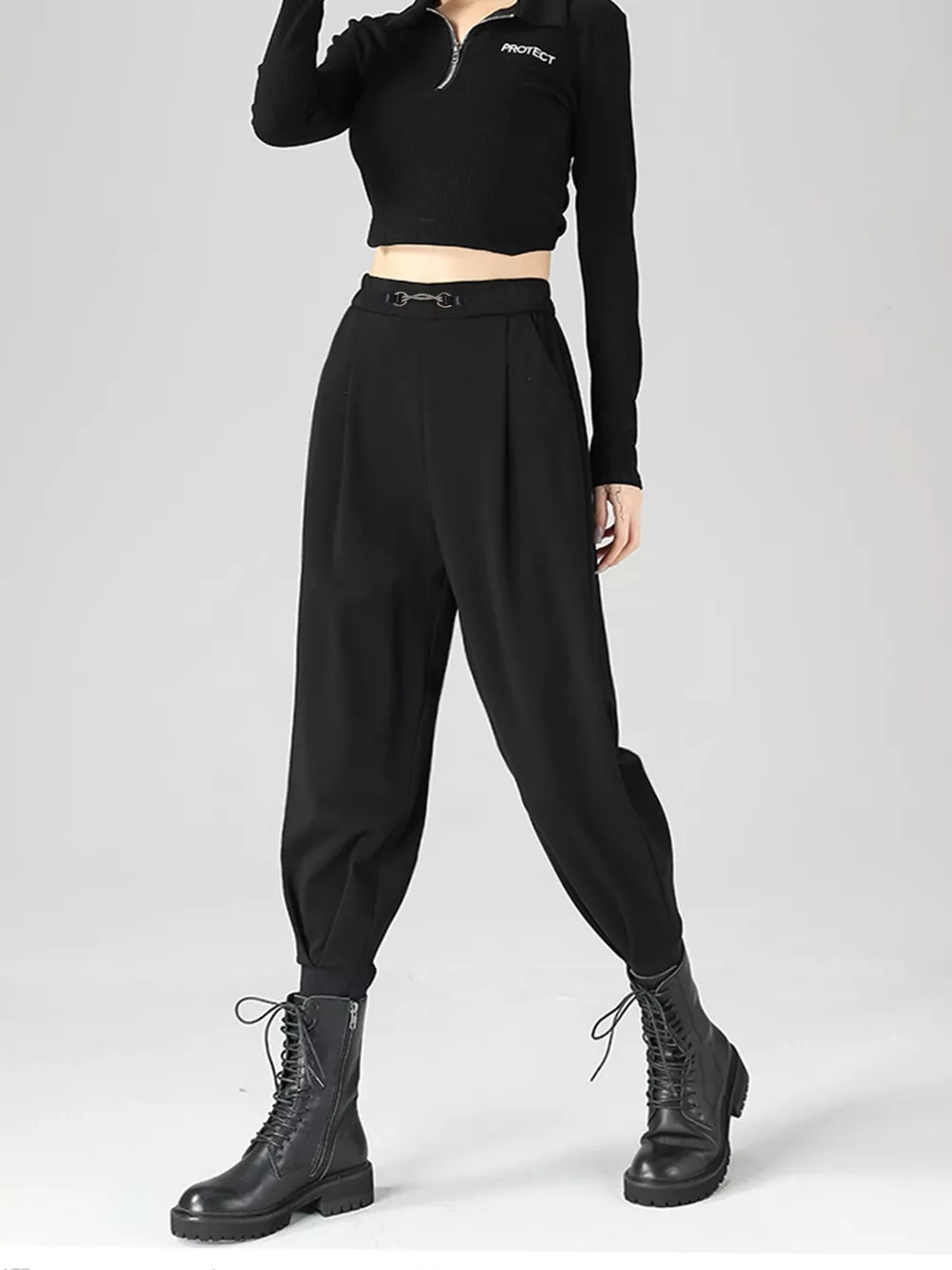 High-Waisted Buckle Detail Tapered Pants, image 3