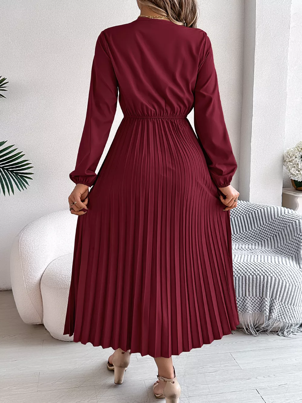 Lace Detail V-Neck Pleated Dress, image 27