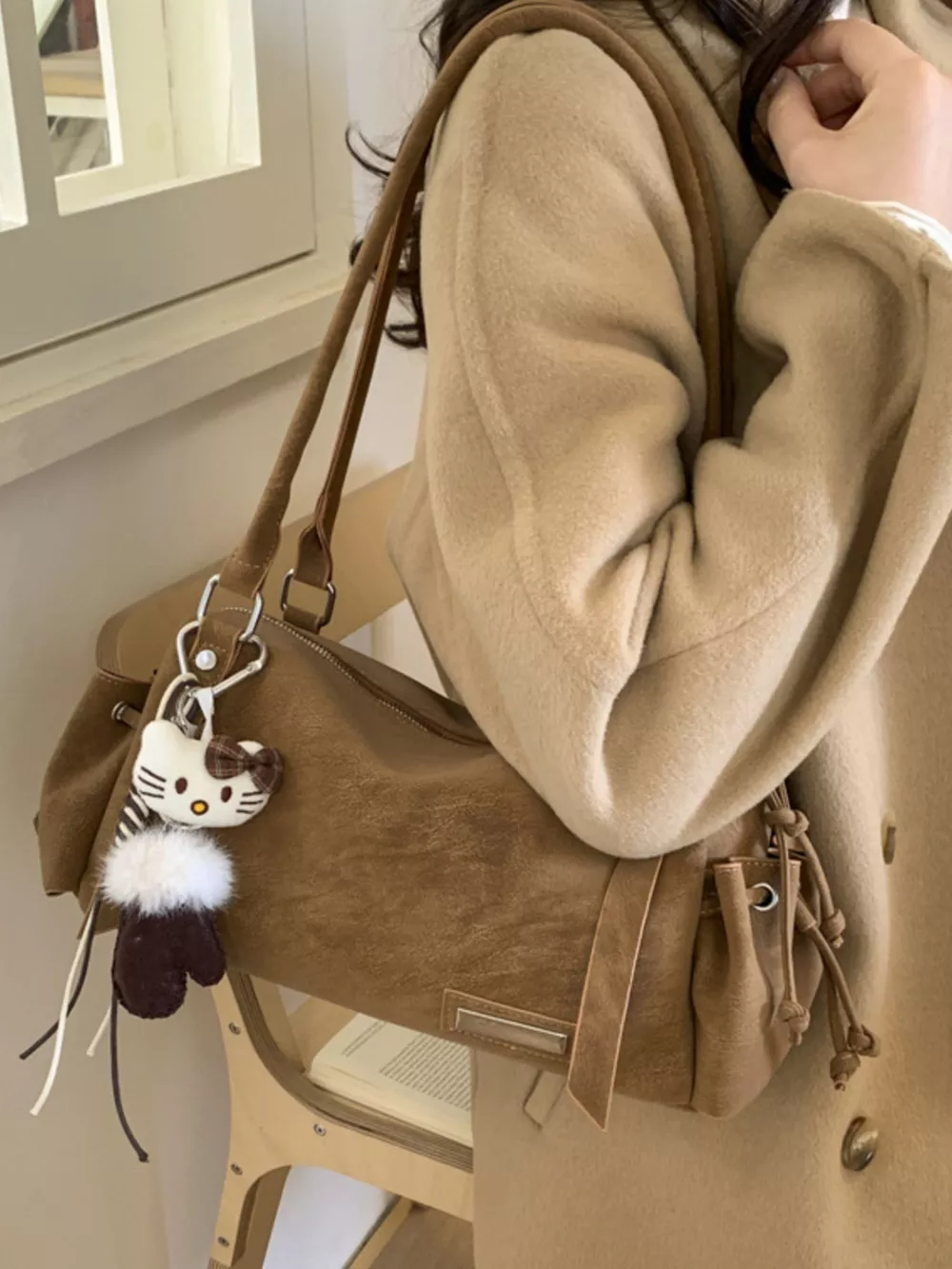 Vintage Lightweight Shoulder Bag