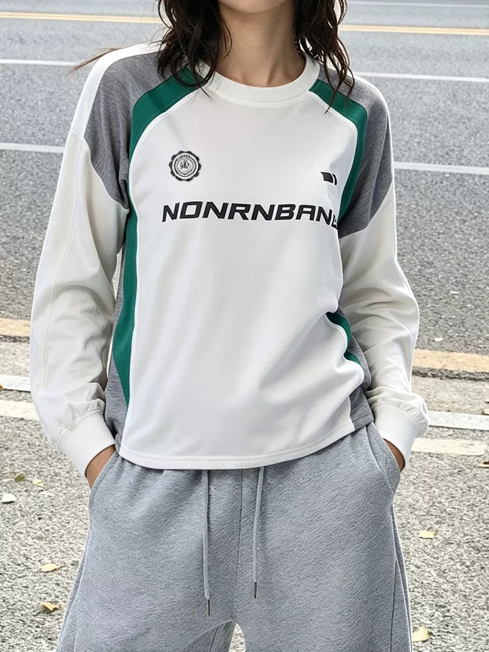 Color-Block Raglan Sleeve Sweatshirt, image 3
