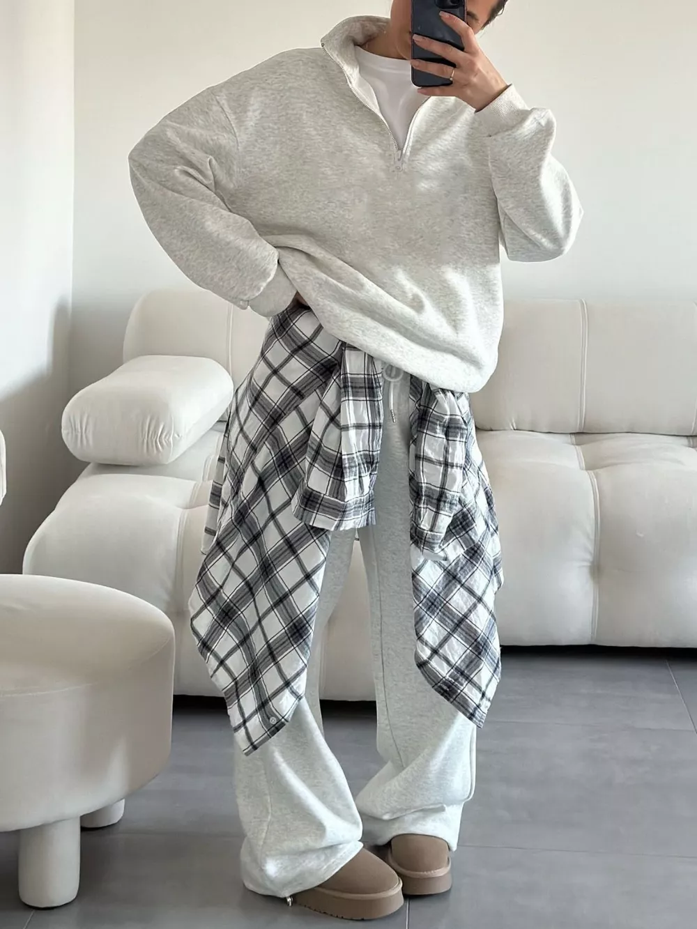 Quarter-Zip Top and Wide-Leg Sweatpants Set, image 10