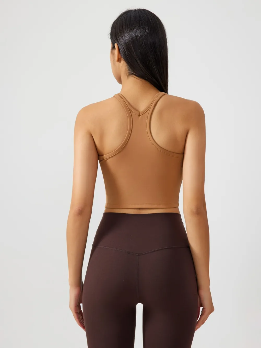 Scoop Neck Active Tank with Detachable Chest Pads, image 10