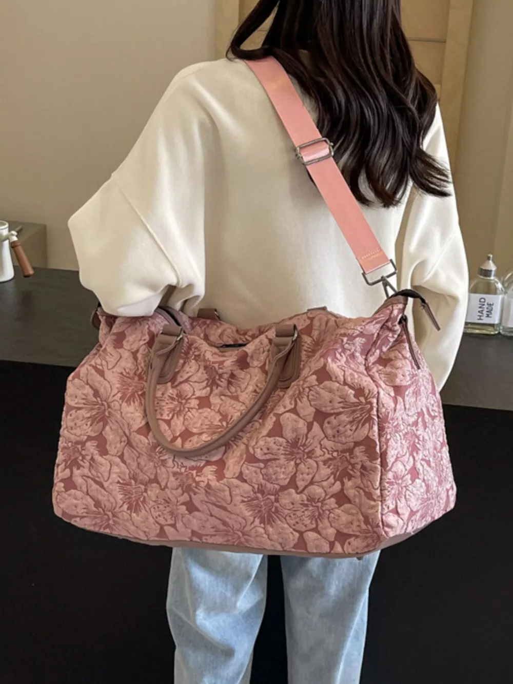 Floral Quilted Travel Bag, image 6