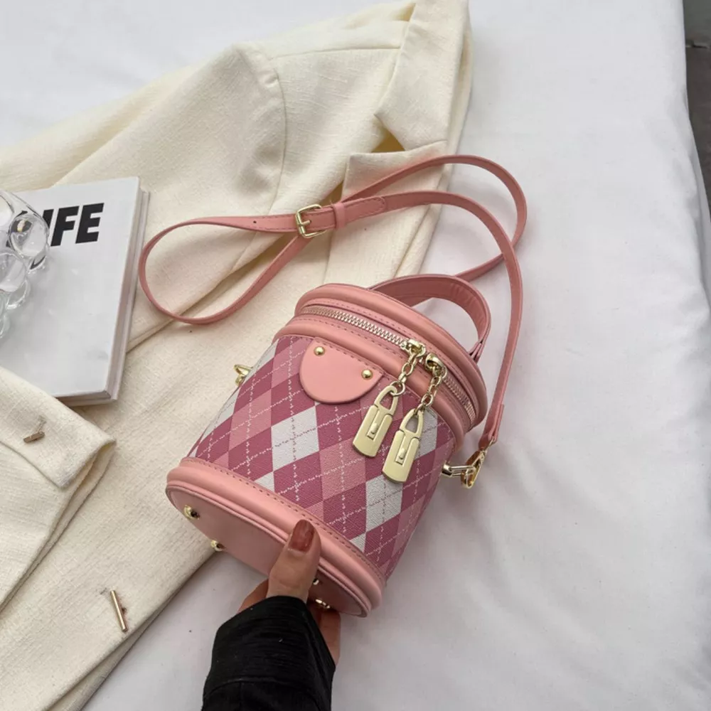 Diamond Pattern Bucket Crossbody Bag, image 6