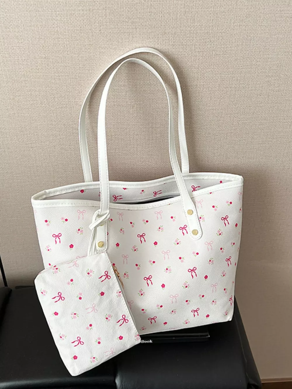 Printed Tote Shoulder Bag with Pouch, image 13