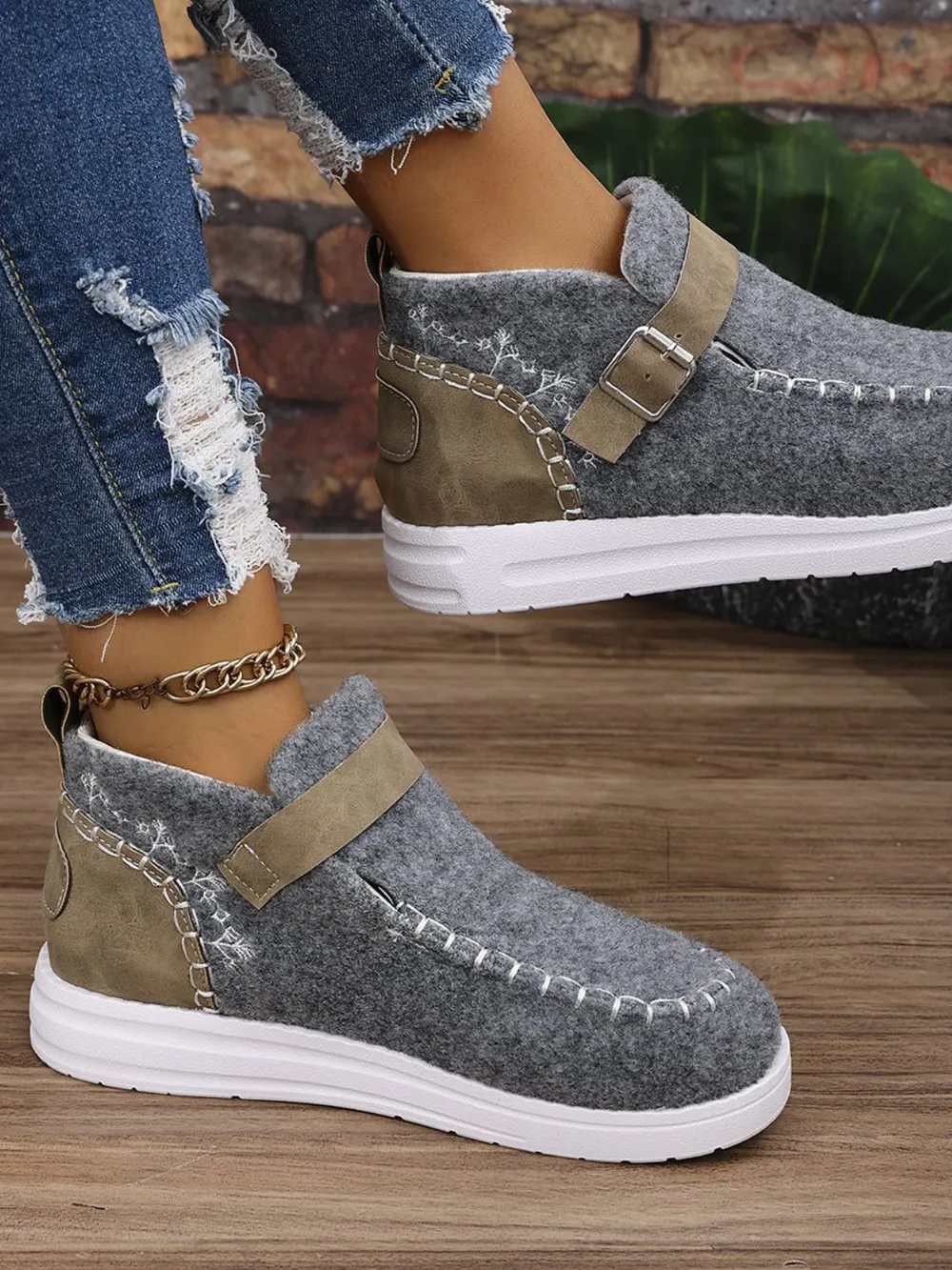 Contrast Round Toe Buckle Sneakers, image 11