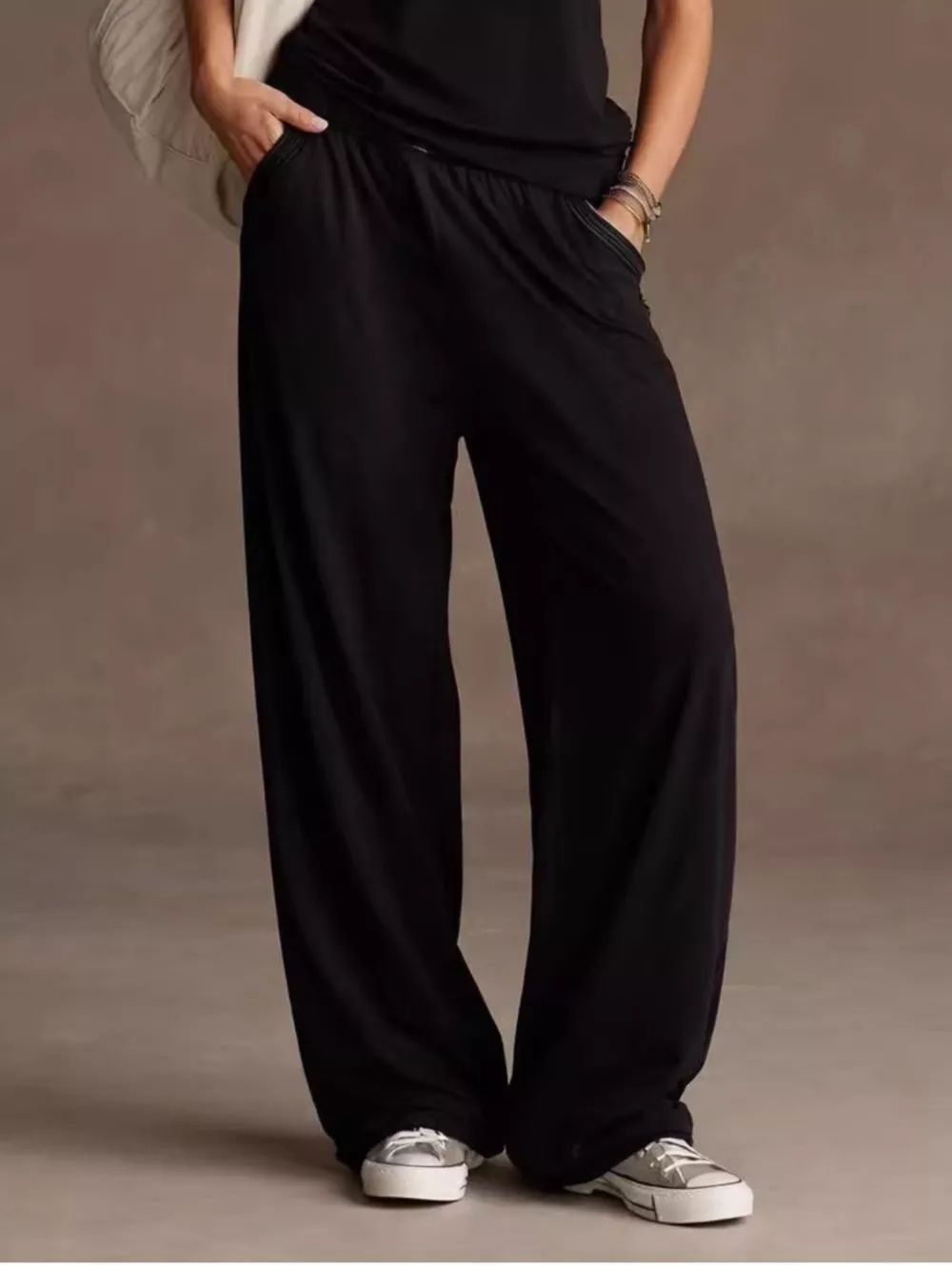 Sleeveless V-Neck Tank and Wide-Leg Pants Set, image 12