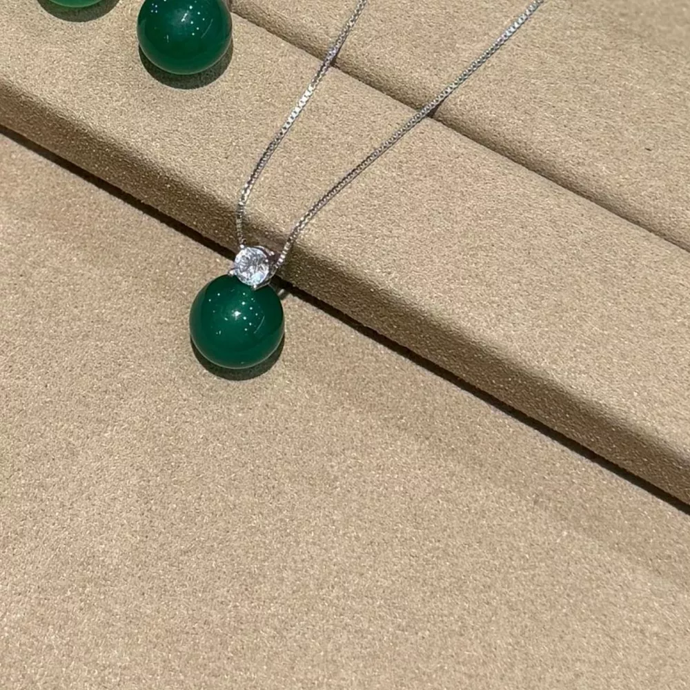 Jade Pendant Necklace, image 4