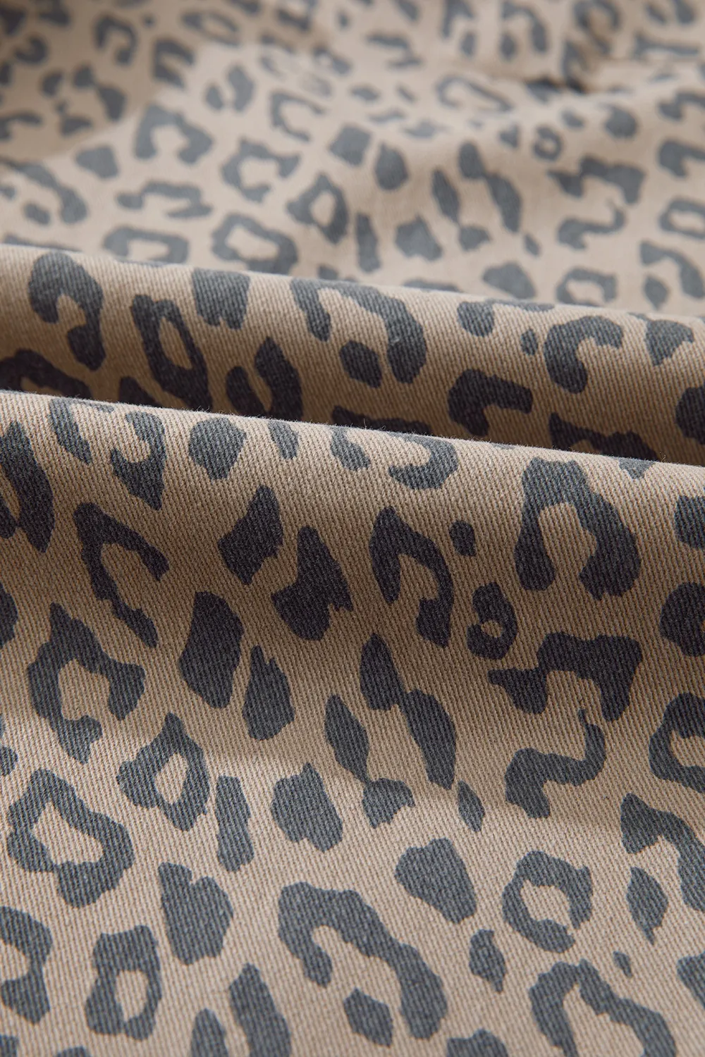Leopard Printed Drawstring Waist Pocketed Wide Leg Jeans, image 4