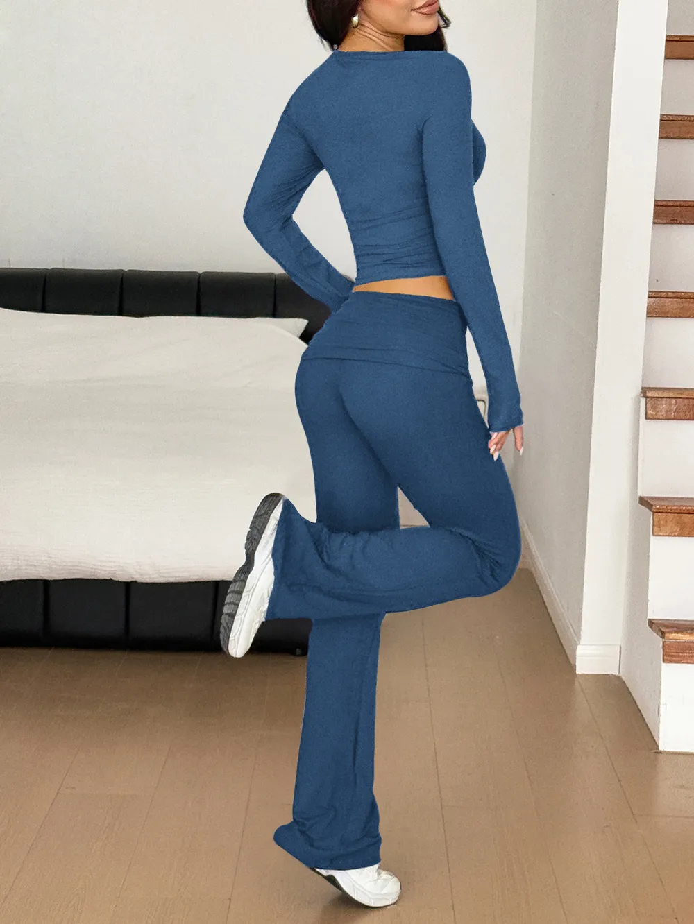 Long Sleeve Crop Top and Bootcut Pants Set, image 4