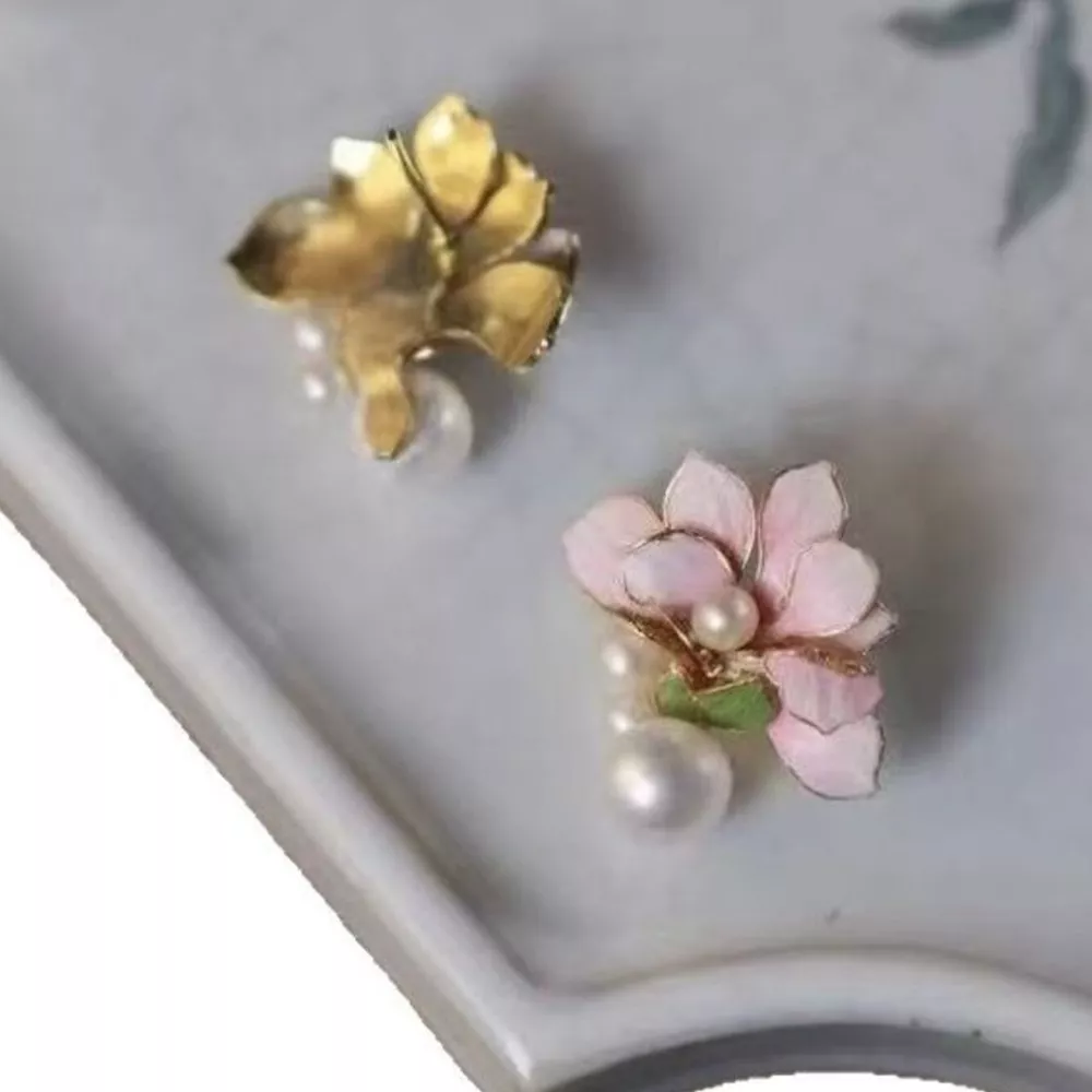 Flower Pearl Stud Earrings, image 3