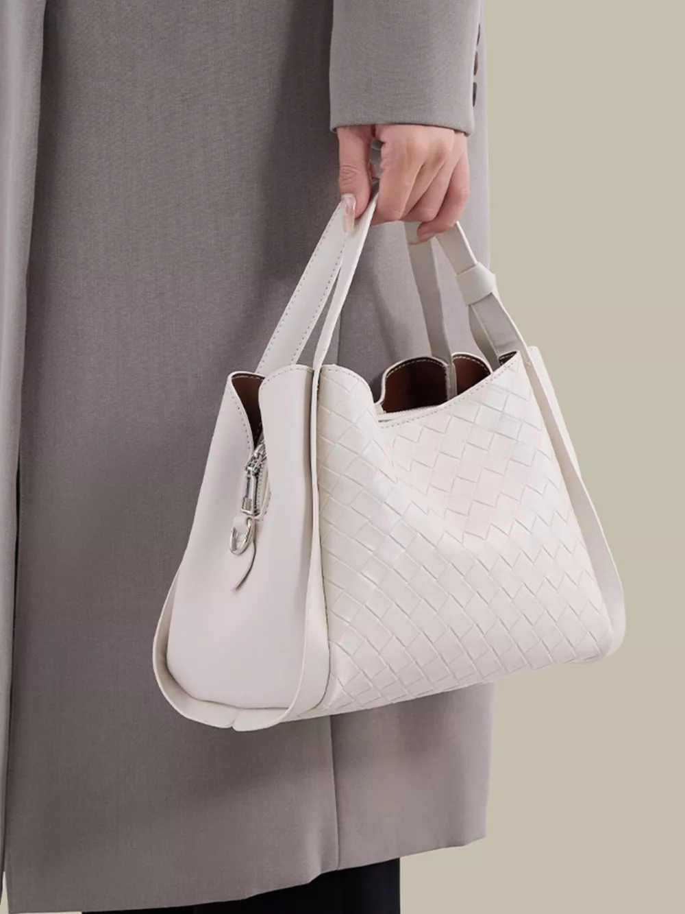 Textured Crossbody Bag with Versatile Top Handle, image 3