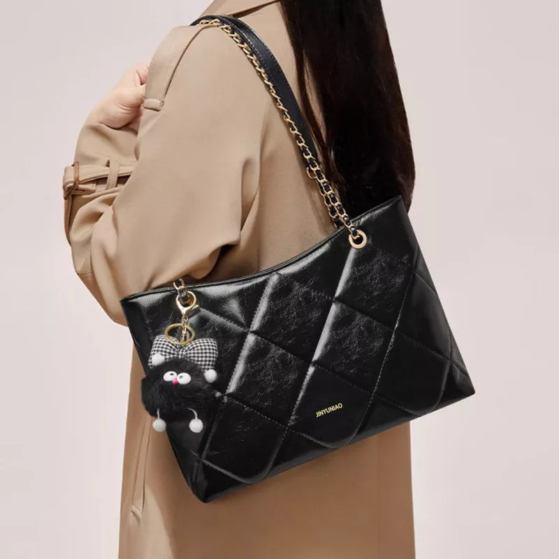 Quilted Chain Shoulder Bag, image 4