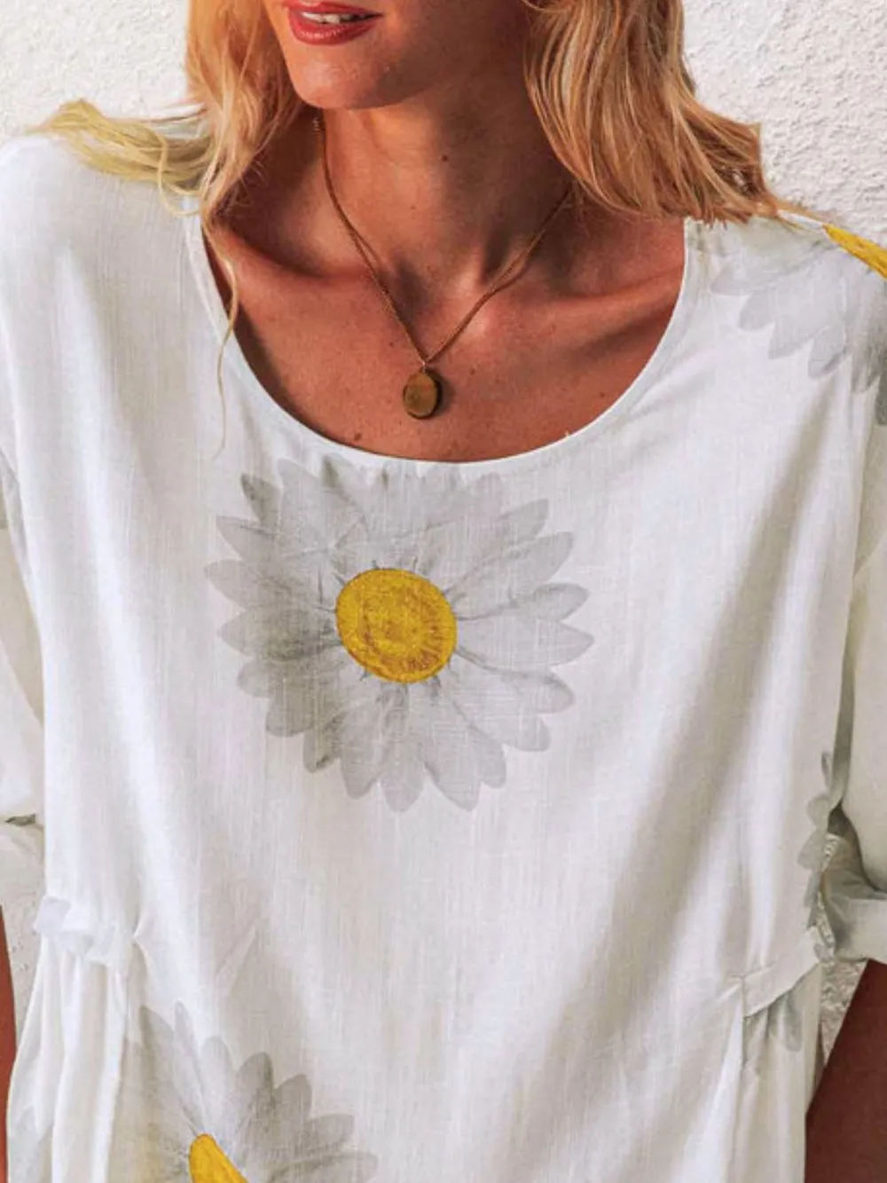 Full Size Flower Round Neck Half Sleeve T-Shirt Plus Size, image 4
