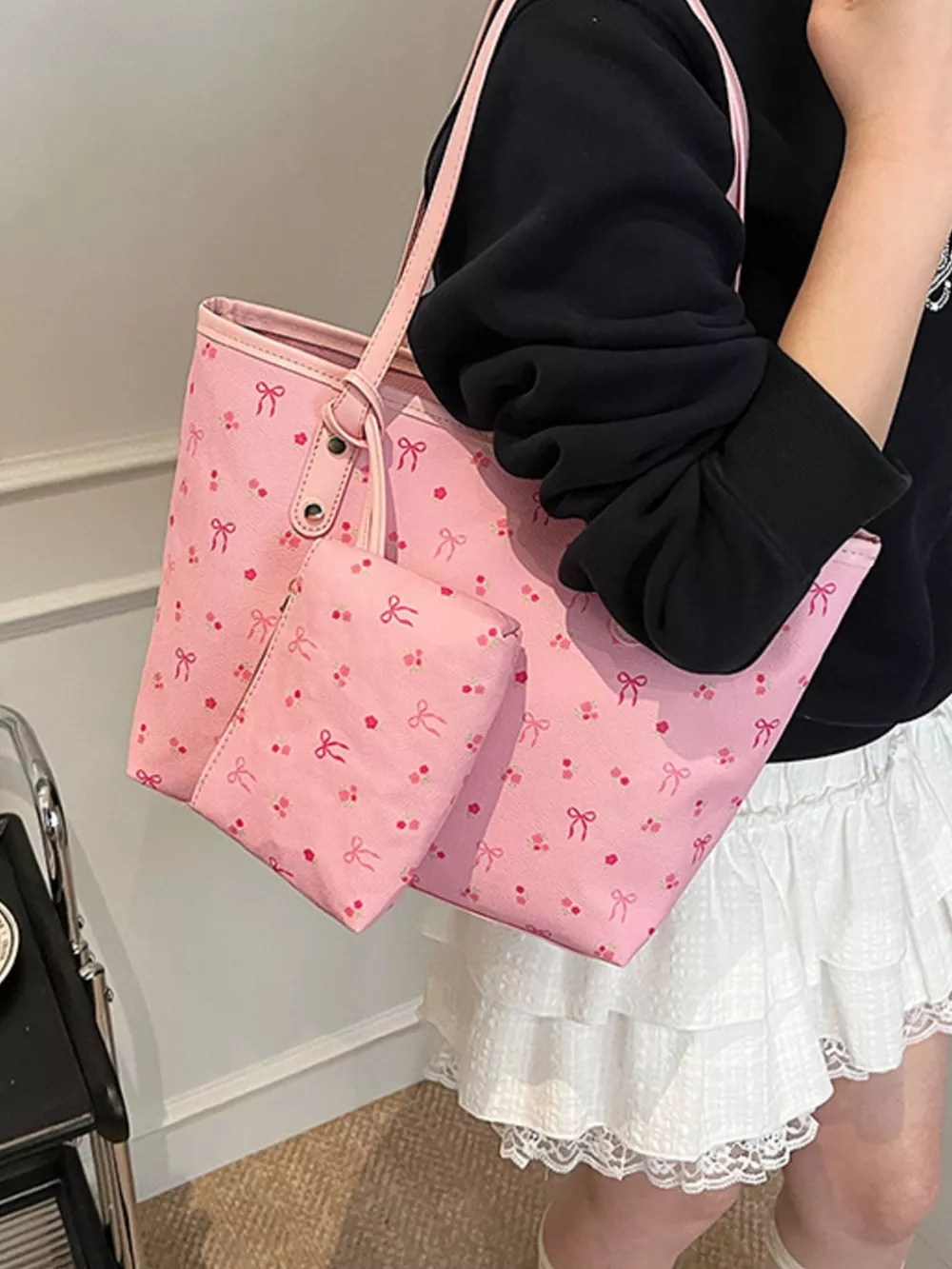 Printed Tote Shoulder Bag with Pouch, image 10