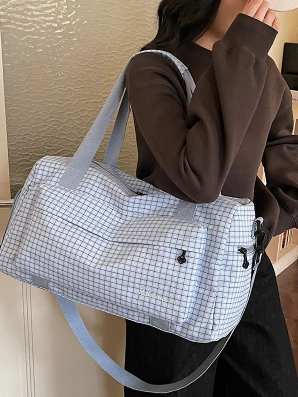Lightweight Plaid Travel Bag, image 4