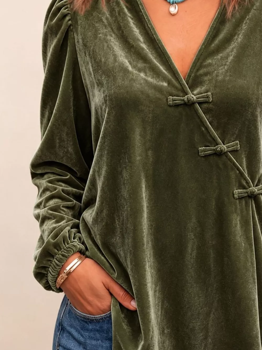 Chinese-Style Knot Buttons Velvet Blouse, image 4