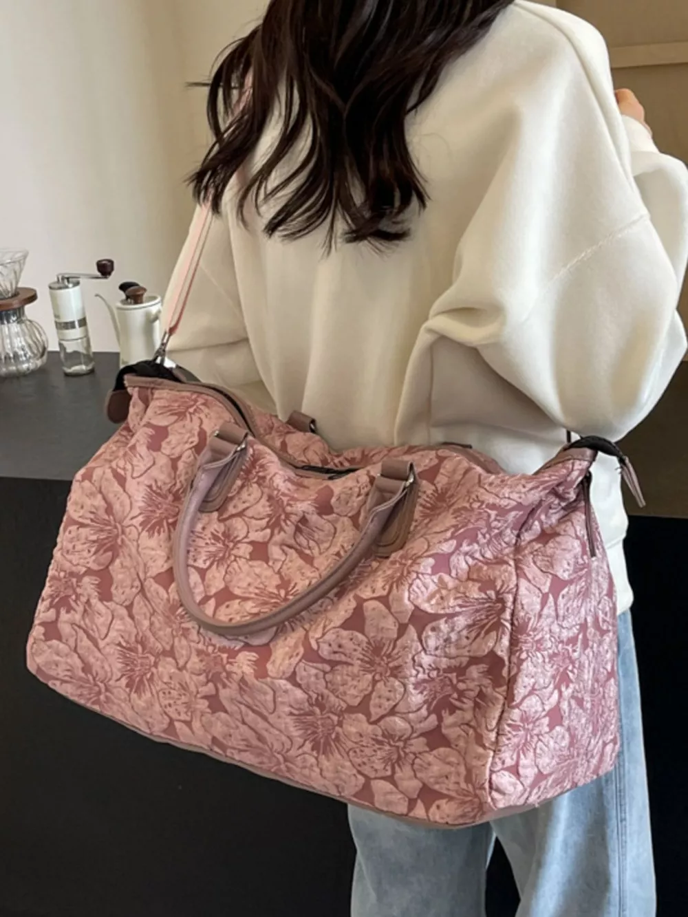 Floral Quilted Travel Bag, image 7