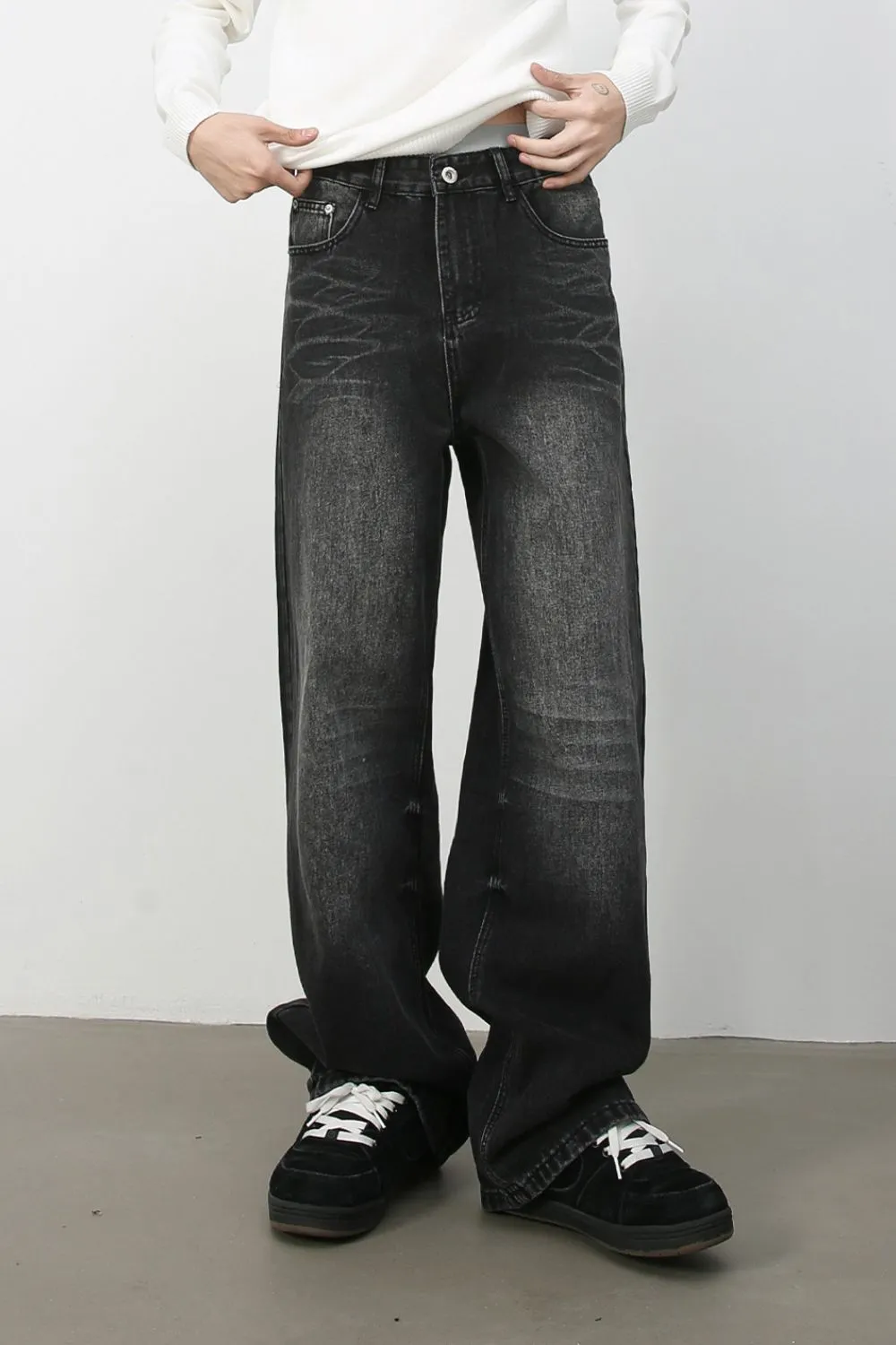 Men's Washed Wide Leg Jeans with Pockets