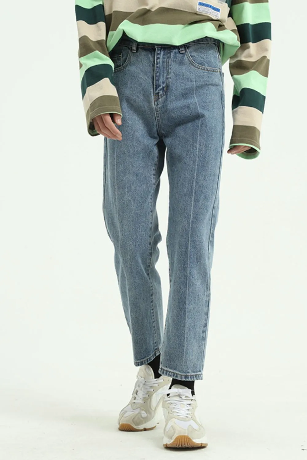 Straight Leg Jeans with Pockets, image 4