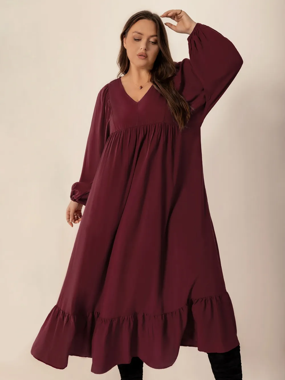 Plus Size Ruffled Hem V-Neck Balloon Sleeve Dress, image 2