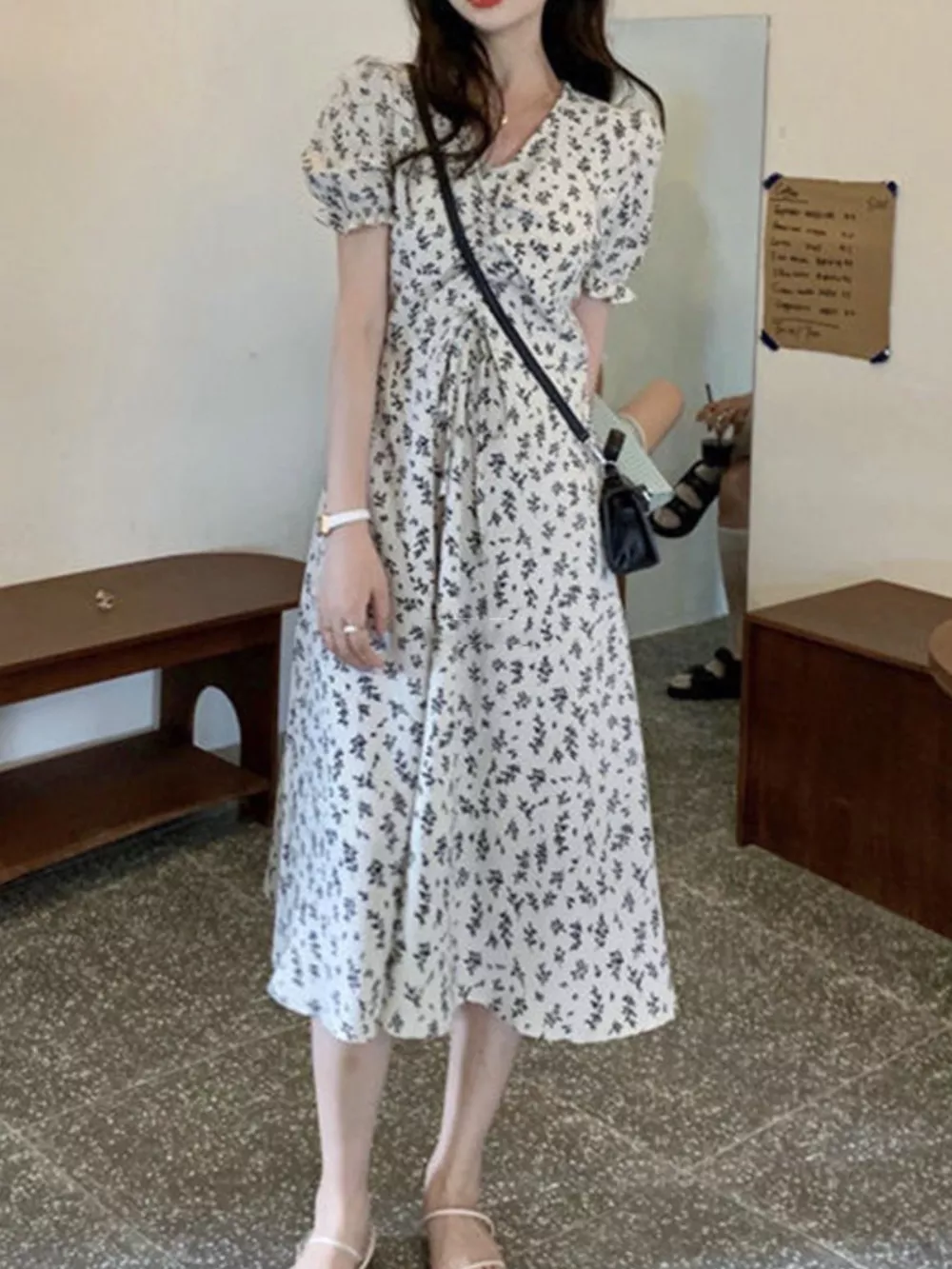 Floral Print Puff Sleeve Midi Dress, image 3