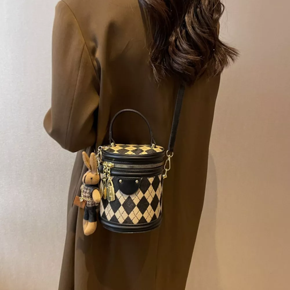 Diamond Pattern Bucket Crossbody Bag, image 2
