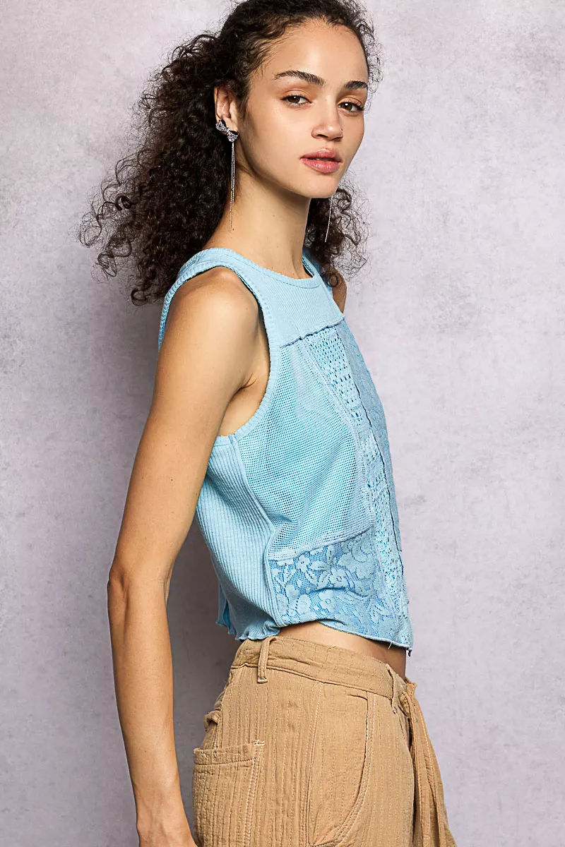 Ribbed Round Neck Cropped Tank with Lace Detail, image 4