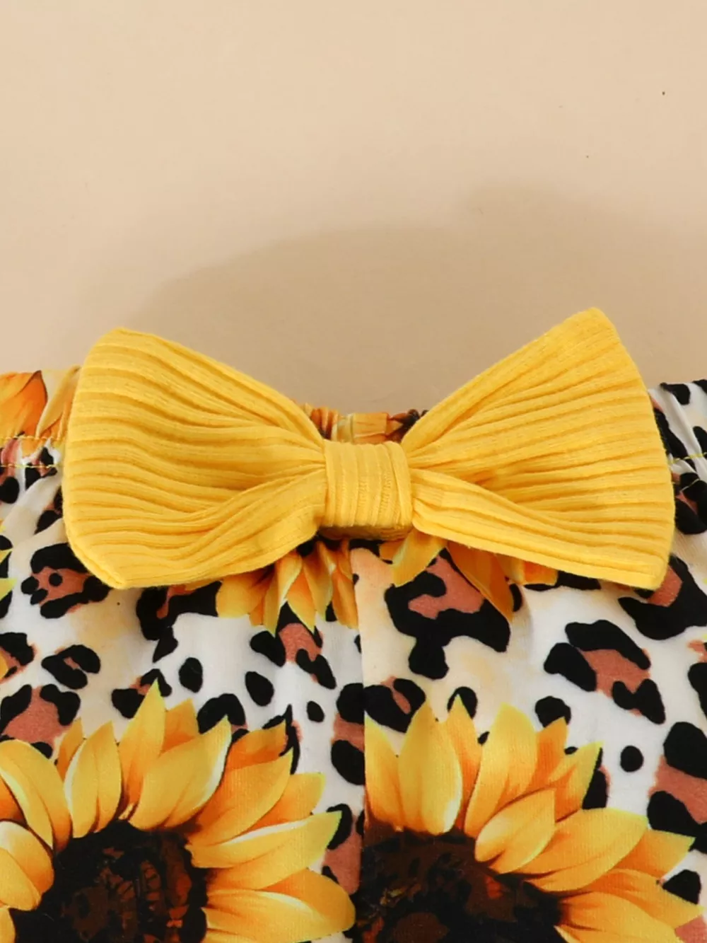 Children's Ruffled Bodysuit and Sunflower Pants Set, image 6