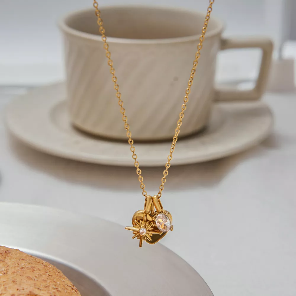 18K Gold-Plated 'Mom' Heart Necklace, image 5