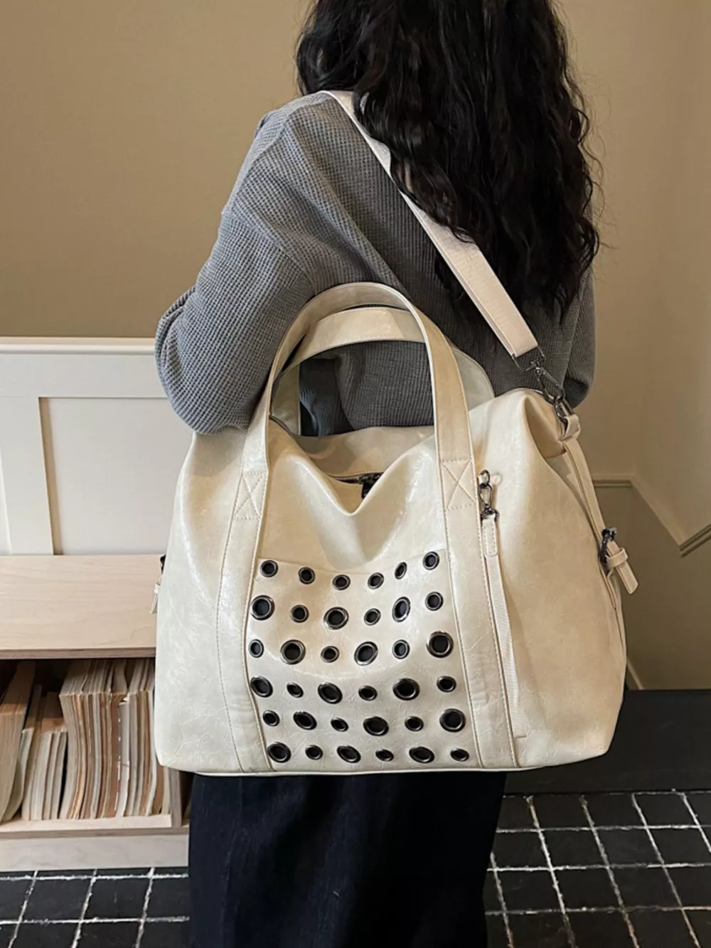 Chic Eyelet Embellished Crossbody Travel Bag, image 4