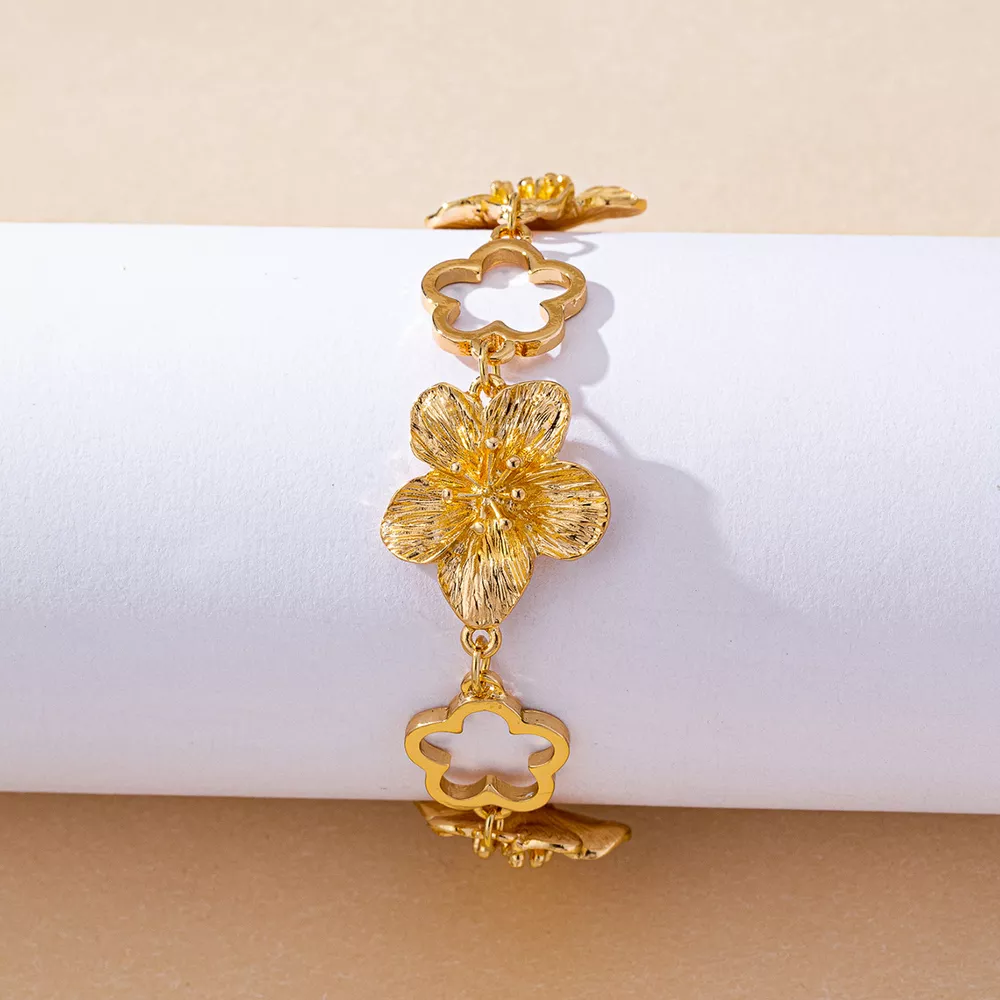 18K Gold-Plated Flower Bracelet, image 3
