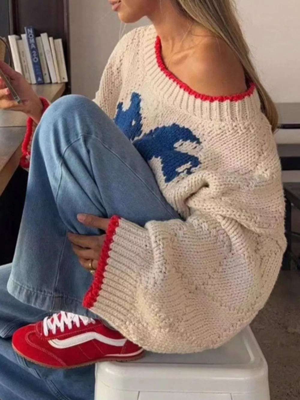 Fish Contrast Trim Round Neck Sweater, image 3