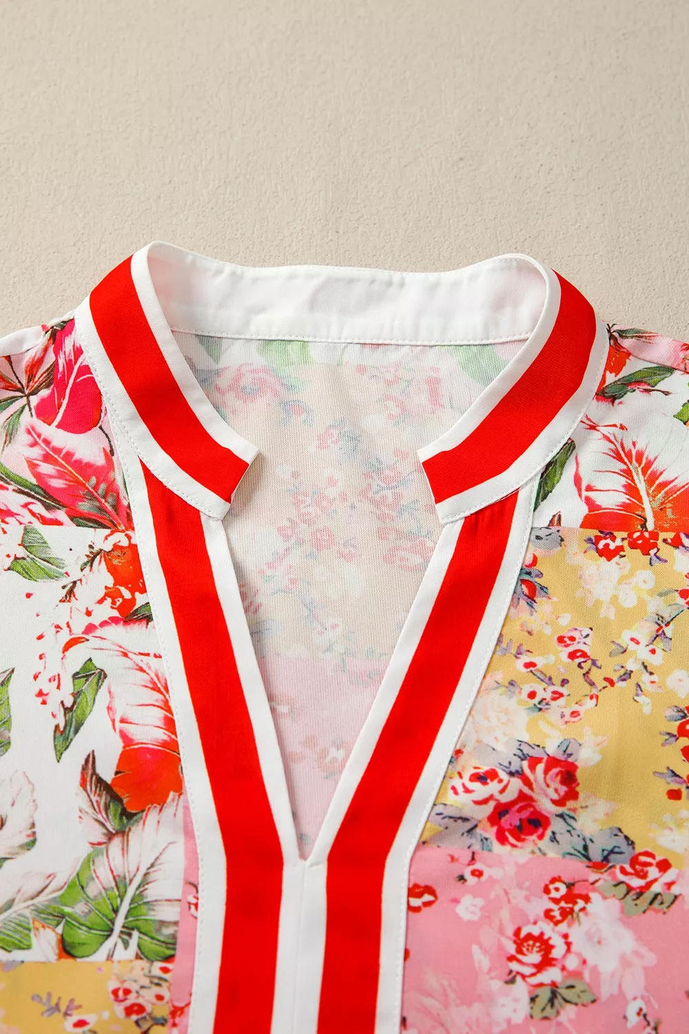 Contrast Collared V Neck Short Sleeve Floral Blouse, image 7