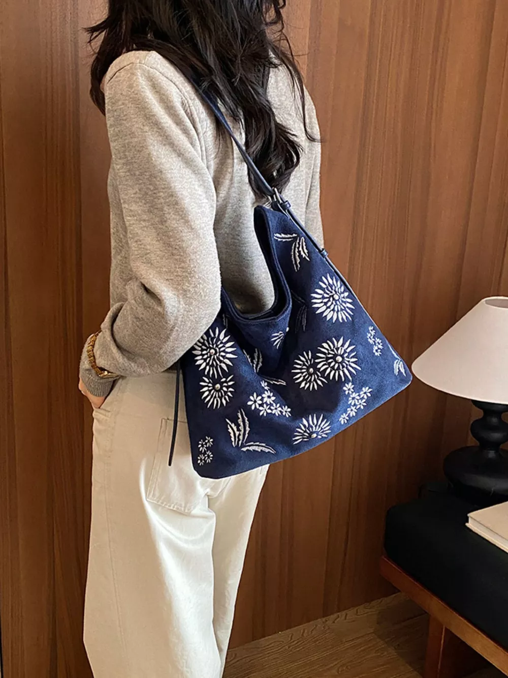Lightweight Floral Shoulder Bag, image 5