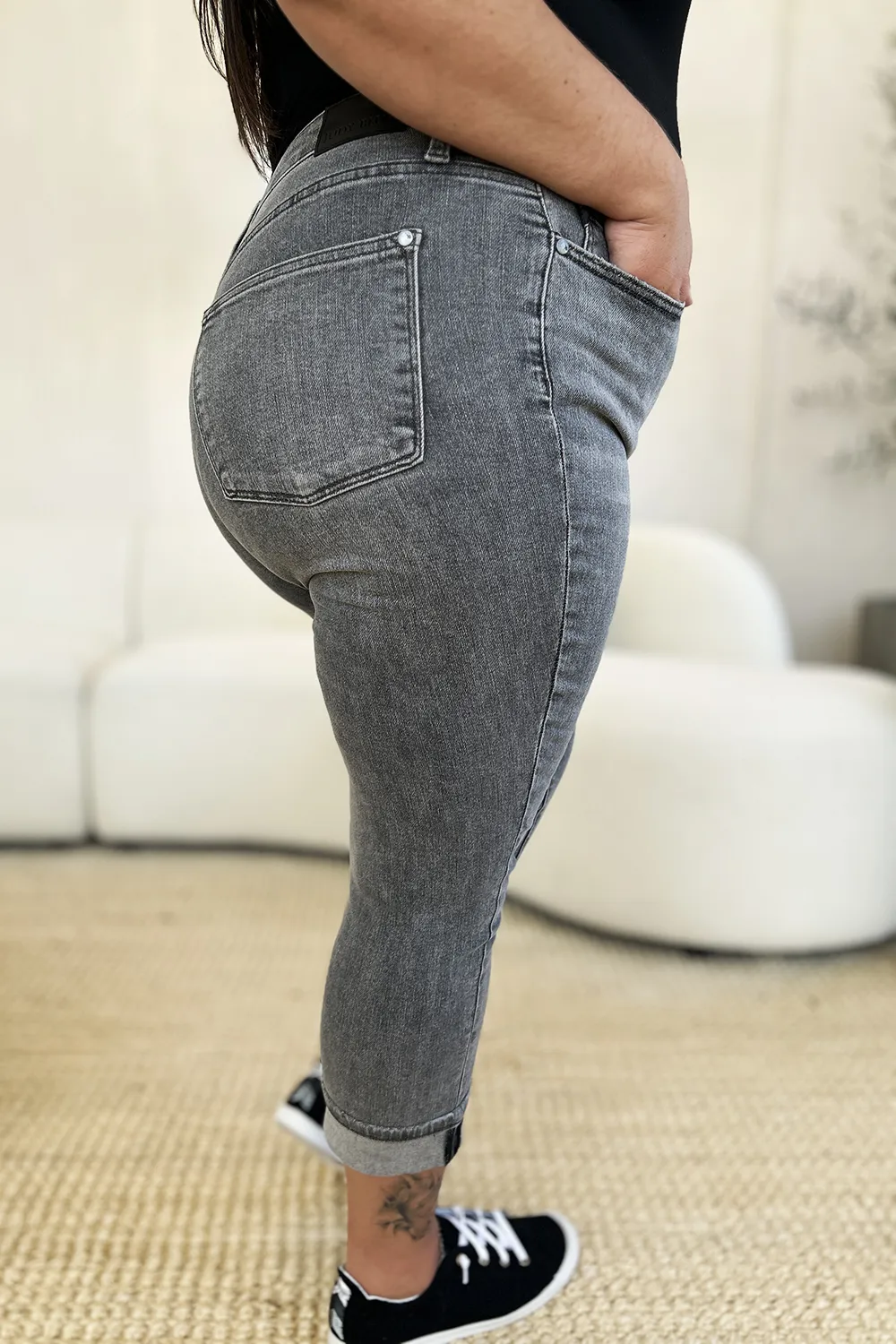 Full Size Button Fly High Waist Cuffed Capris, image 9