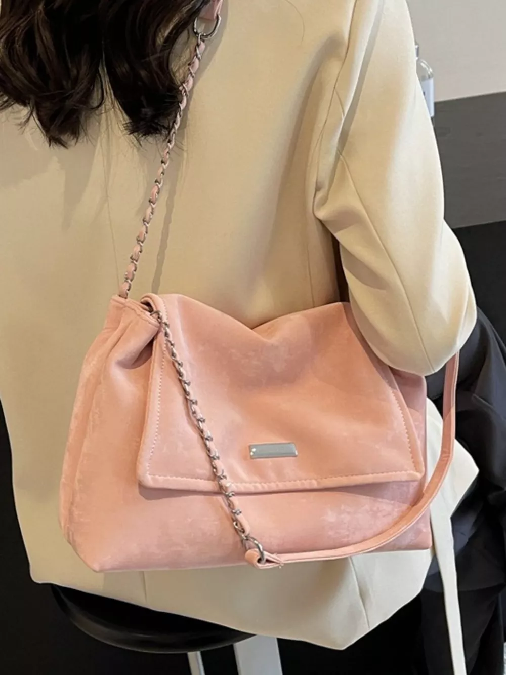 Chain Strap Shoulder Bag, image 3
