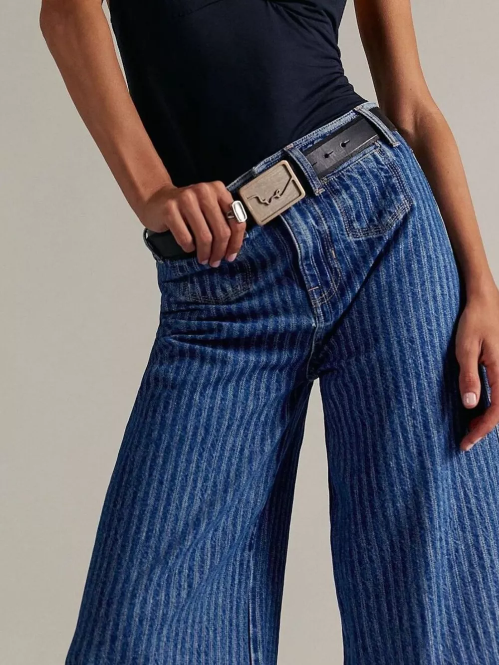 Wide-Leg Cropped Jeans, image 5
