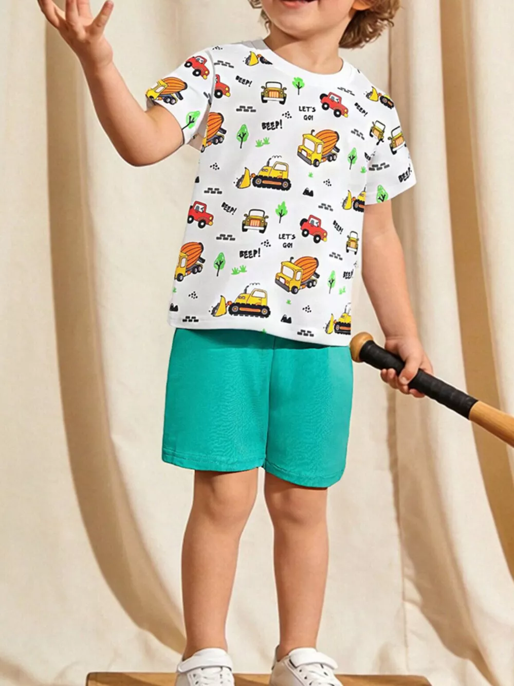 Children's Cartoon Vehicle Print Tee & Shorts Set