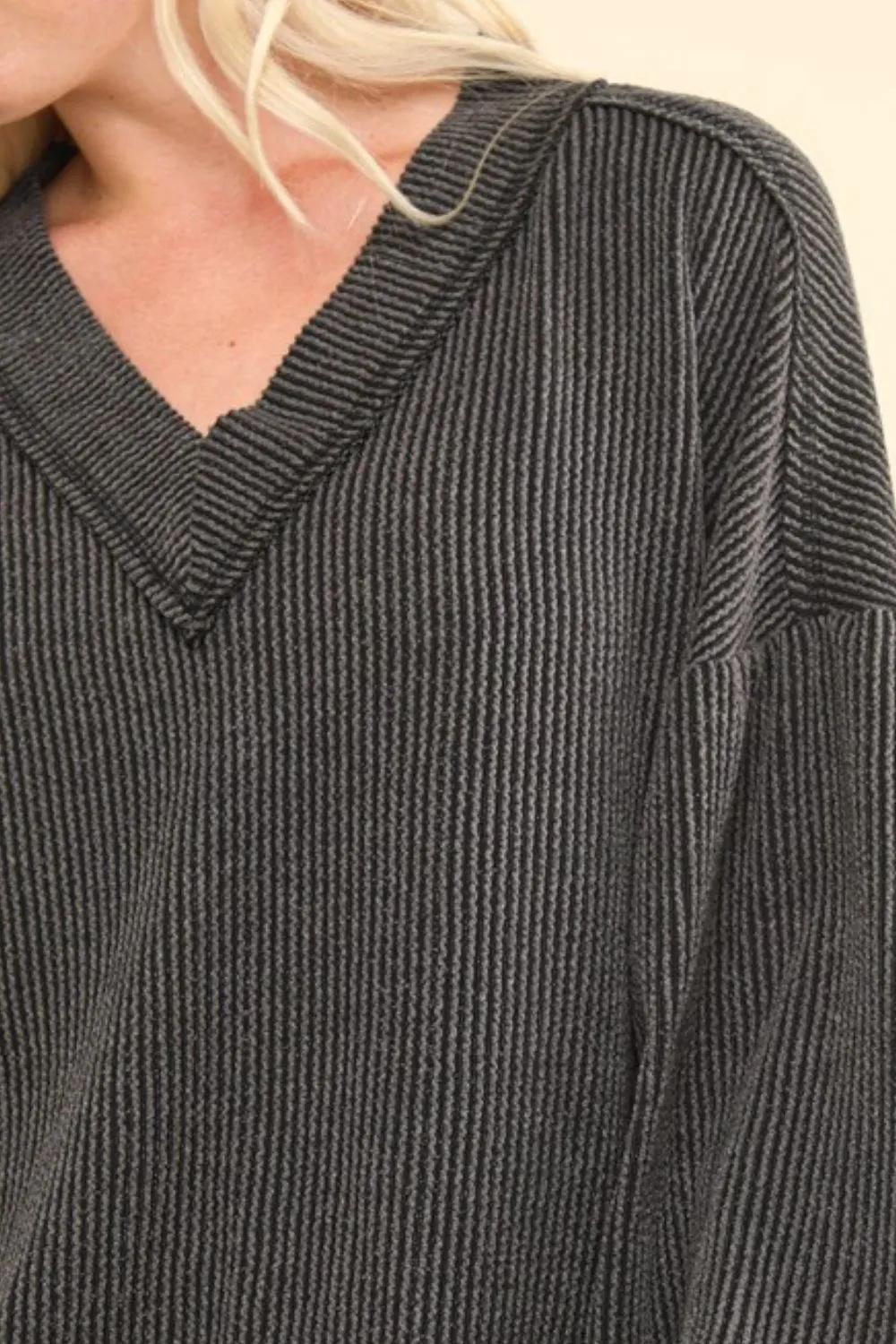 Two Tone Ribbed V-Neck Exposed Seam Top, image 3