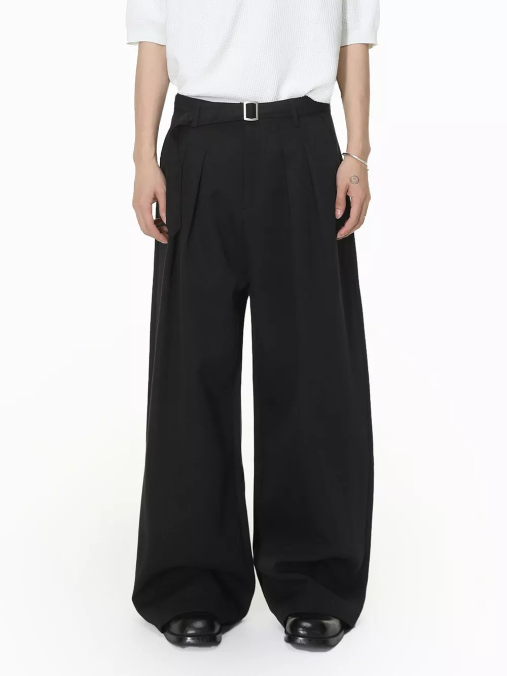 Men's Wide Leg Pleated Pants, image 2