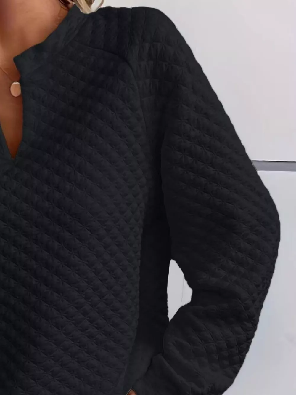 Quilted Texture Long Sleeve Sweatshirt with Notched Neck, image 4