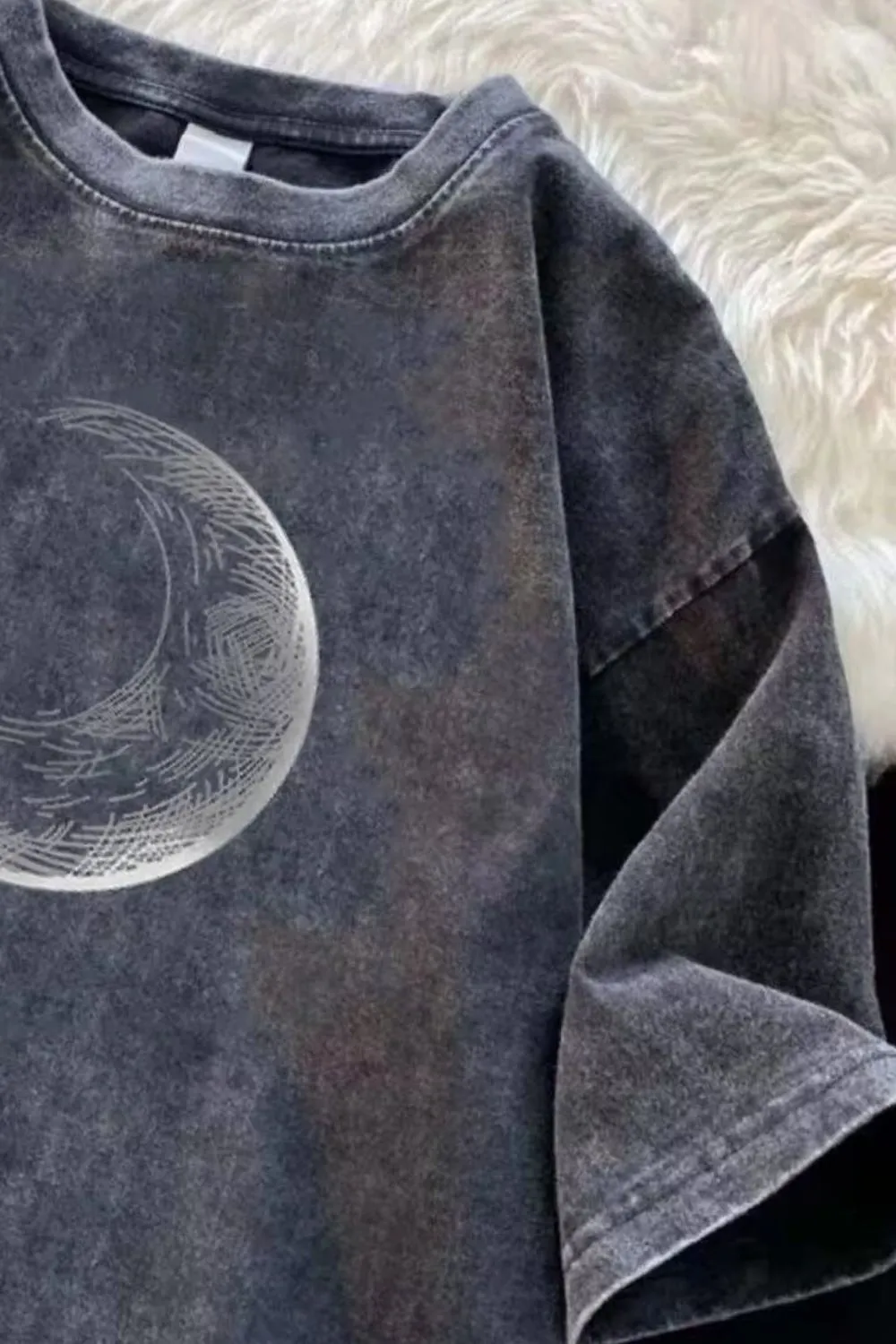 Men's Full Size Vintage Washed Moon Graphic T-Shirt Plus Size, image 2